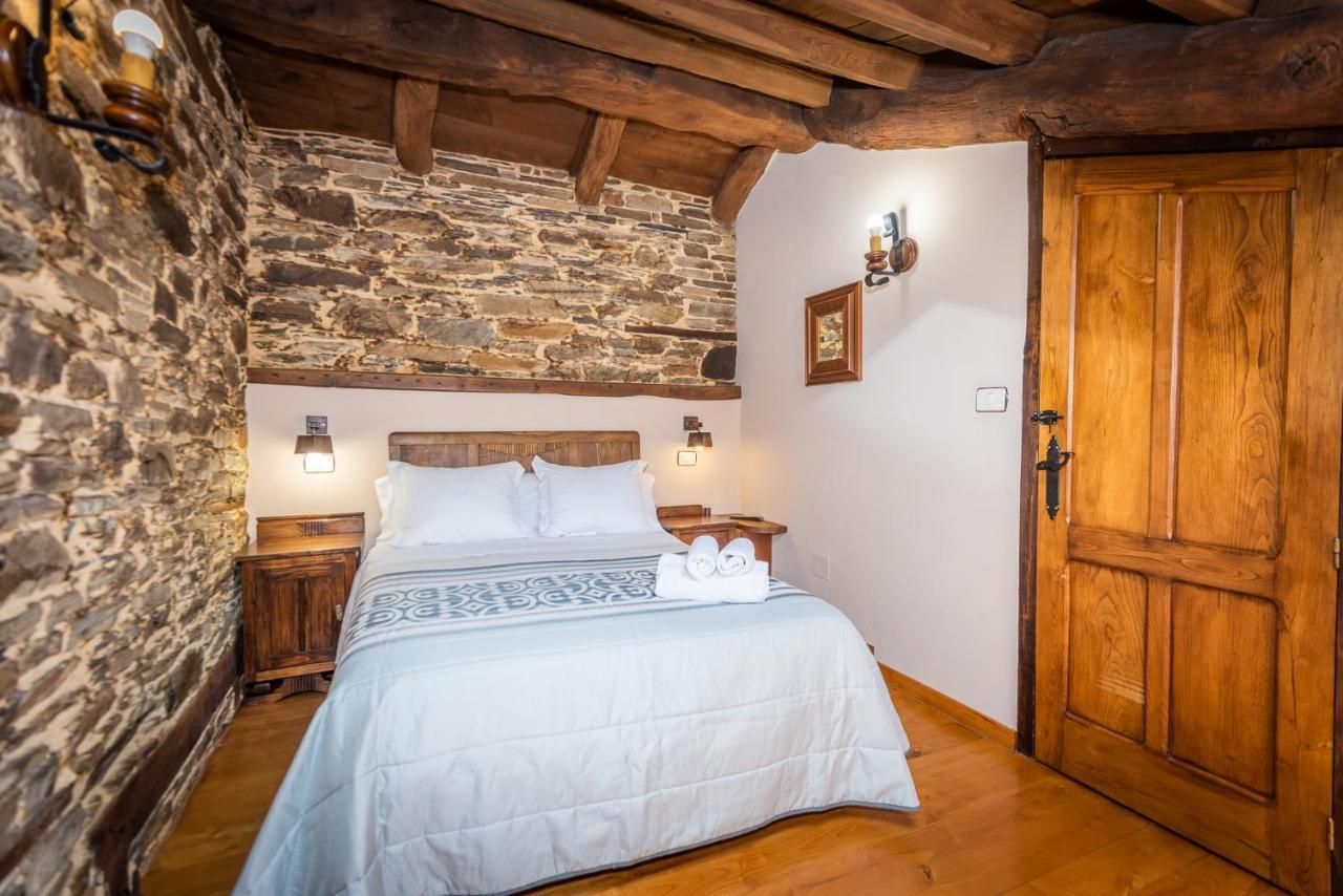 Apartamentos Rurales Casa Riveras Santa Eulalia de Oscos Exteriér fotografie