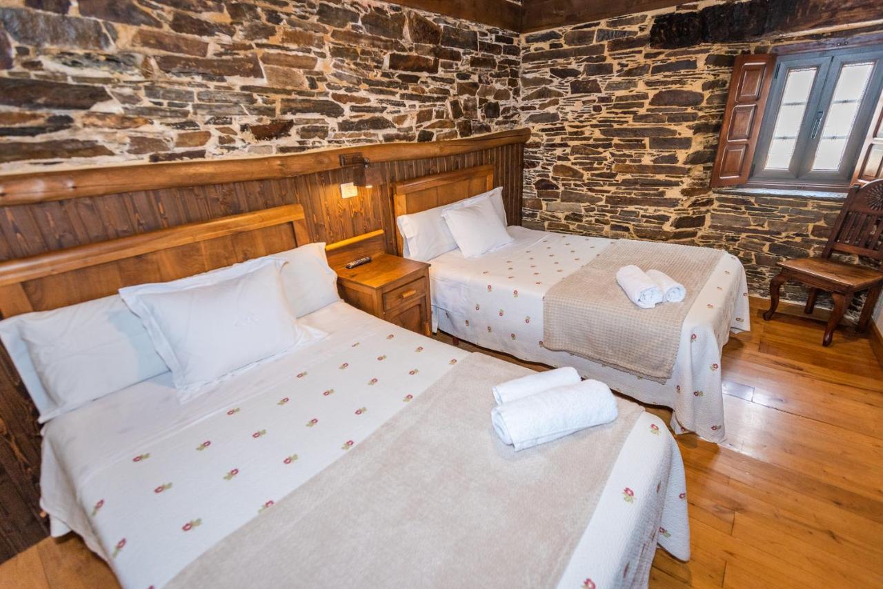 Apartamentos Rurales Casa Riveras Santa Eulalia de Oscos Exteriér fotografie